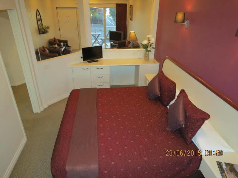 נאפייר Motel De La Mer מראה חיצוני תמונה